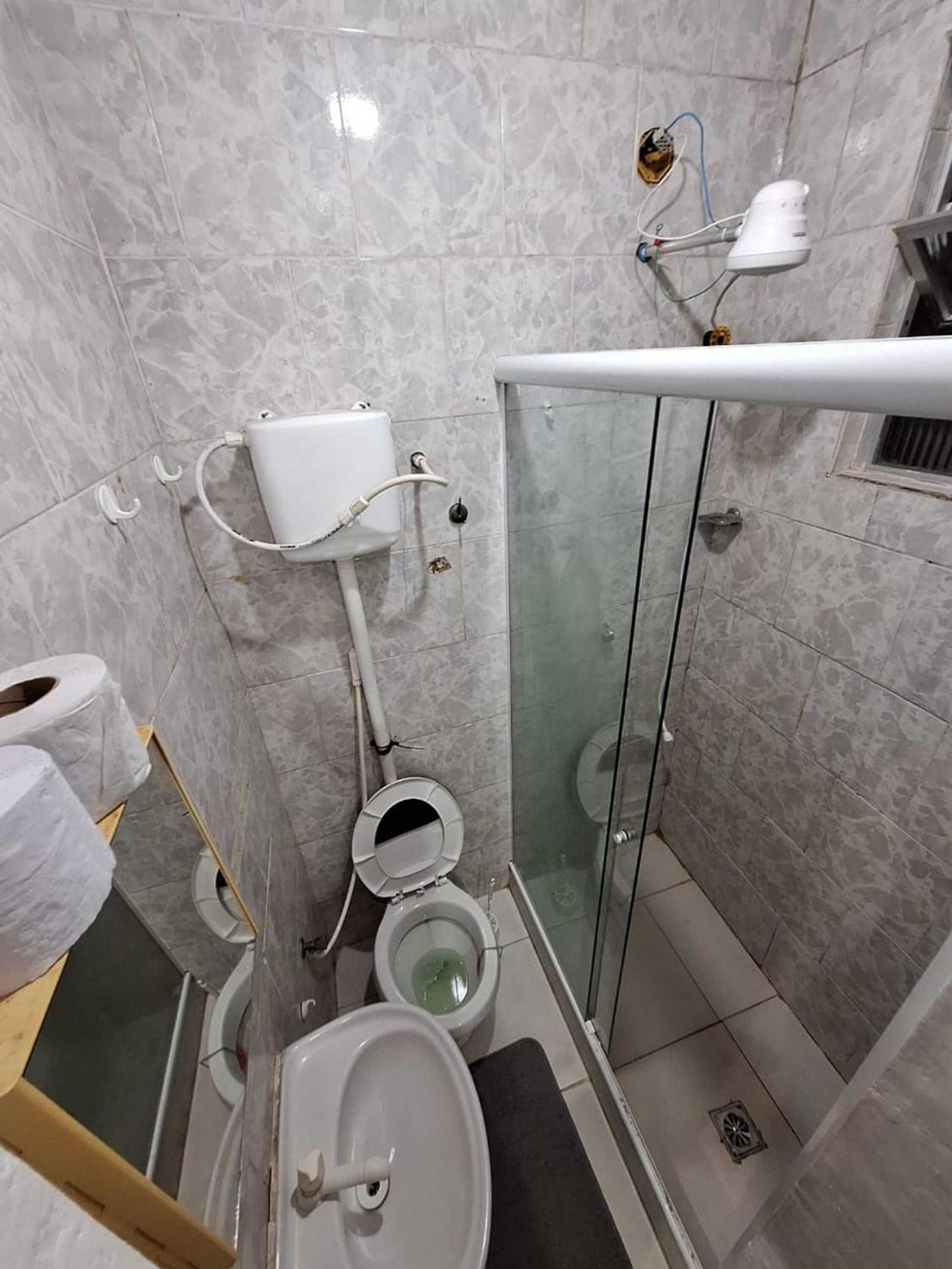 Apartamento 1confortavel Flat 200 Mts Da Praia, Perto De Rio de Janeiro