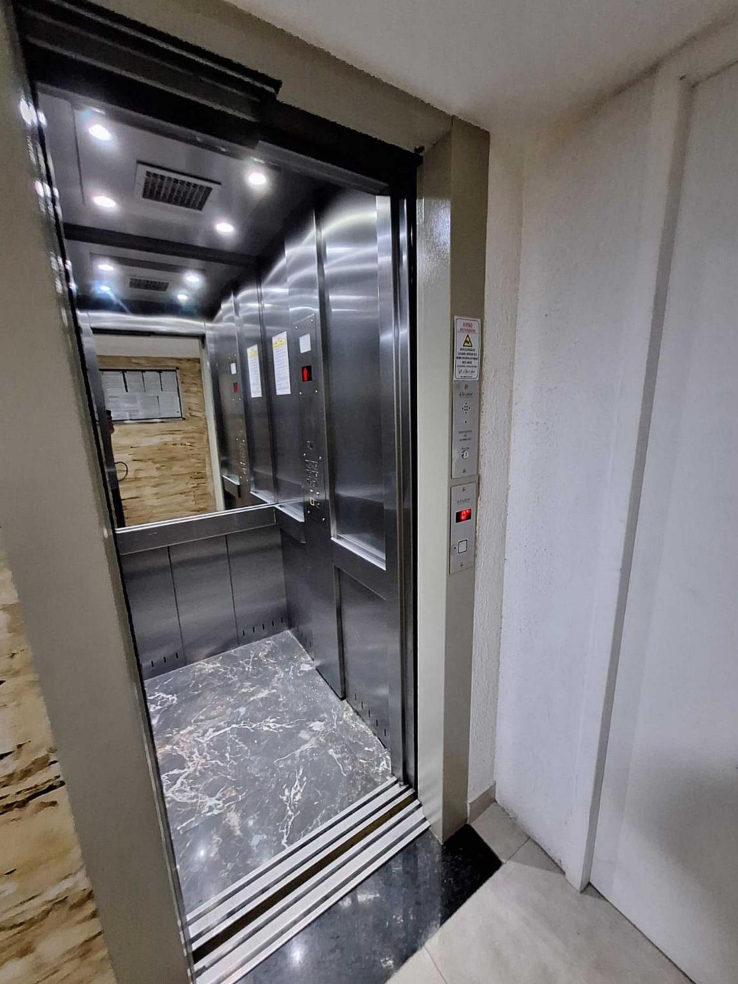 Apartamento Excelente 2 Quartos A 200 Mts Da Praia Do Recreio - Ao Lado Do Rock In Rio *