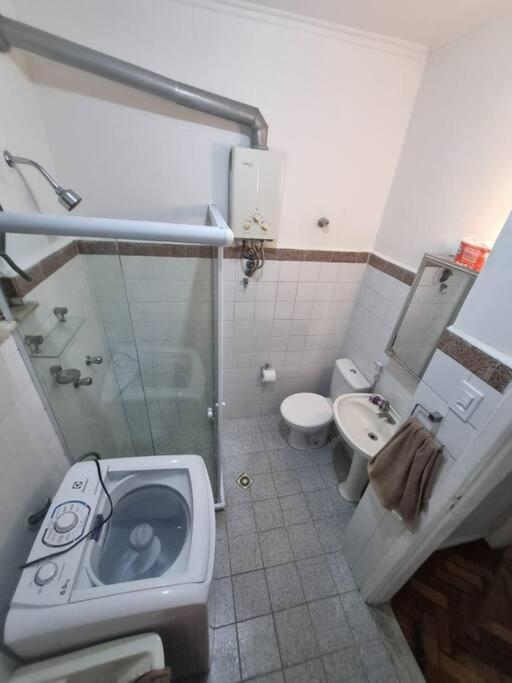 Apartamento Copacabana_simples_wifi_praia_ar *
