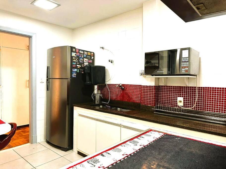 Amplo Em Copacabana Apartamento