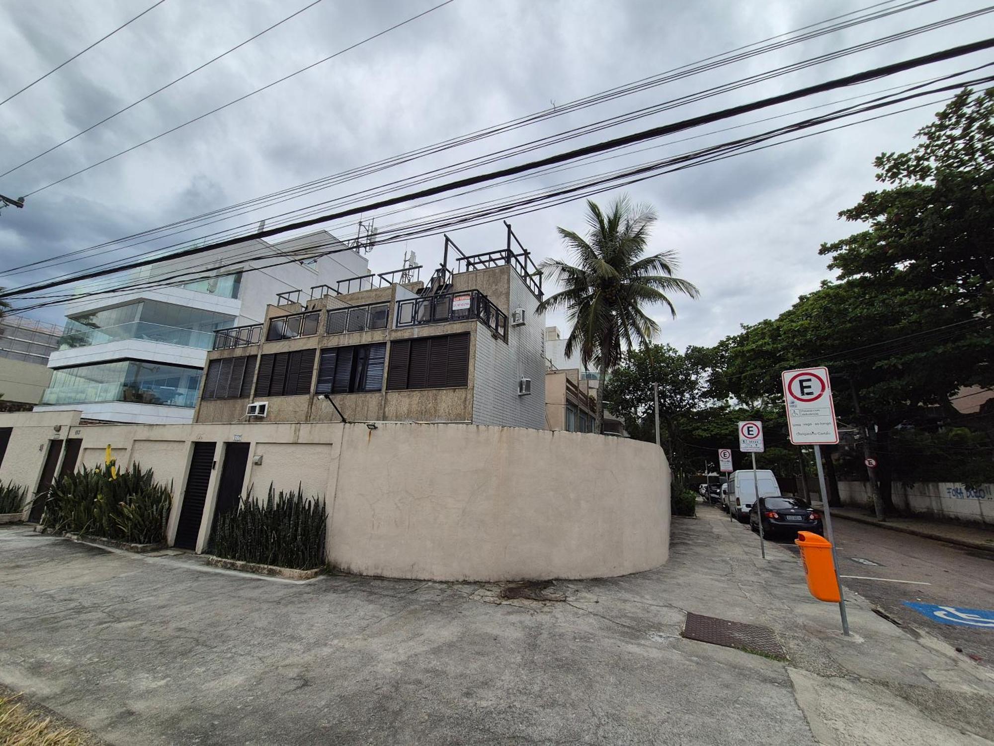 Ap Pepê Alecrim Com Jacuzzi E Solário Frente Ao Mar Apartamento