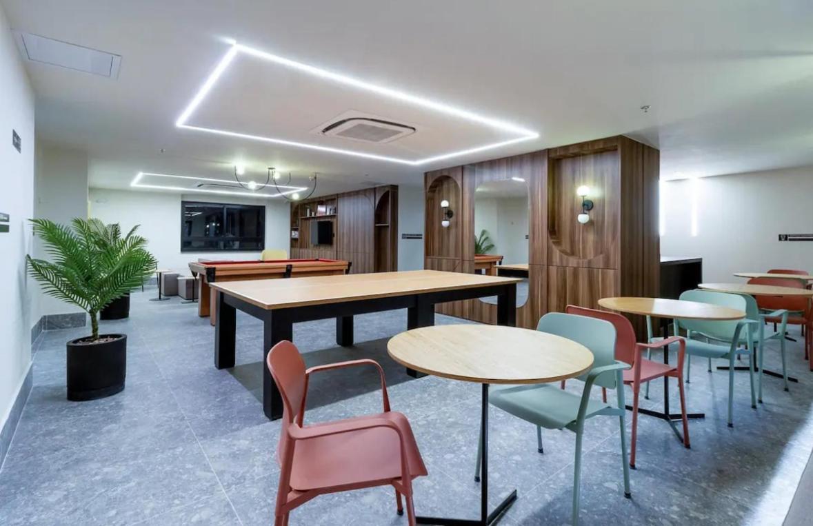 Apartamento Lindo Entre A Estacao Carioca E Cinelandia.