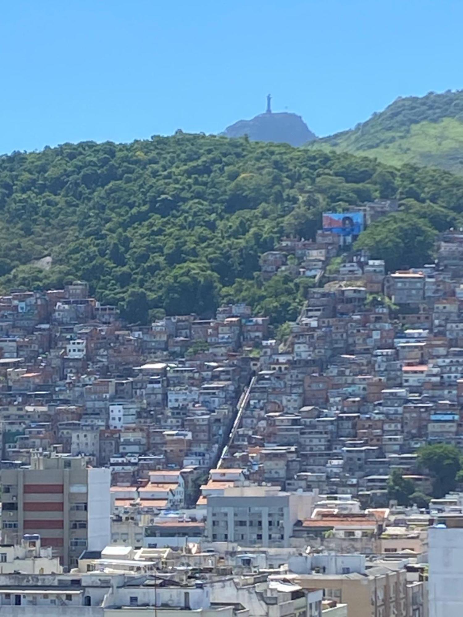 No Arpoador Copacabana Apartment *