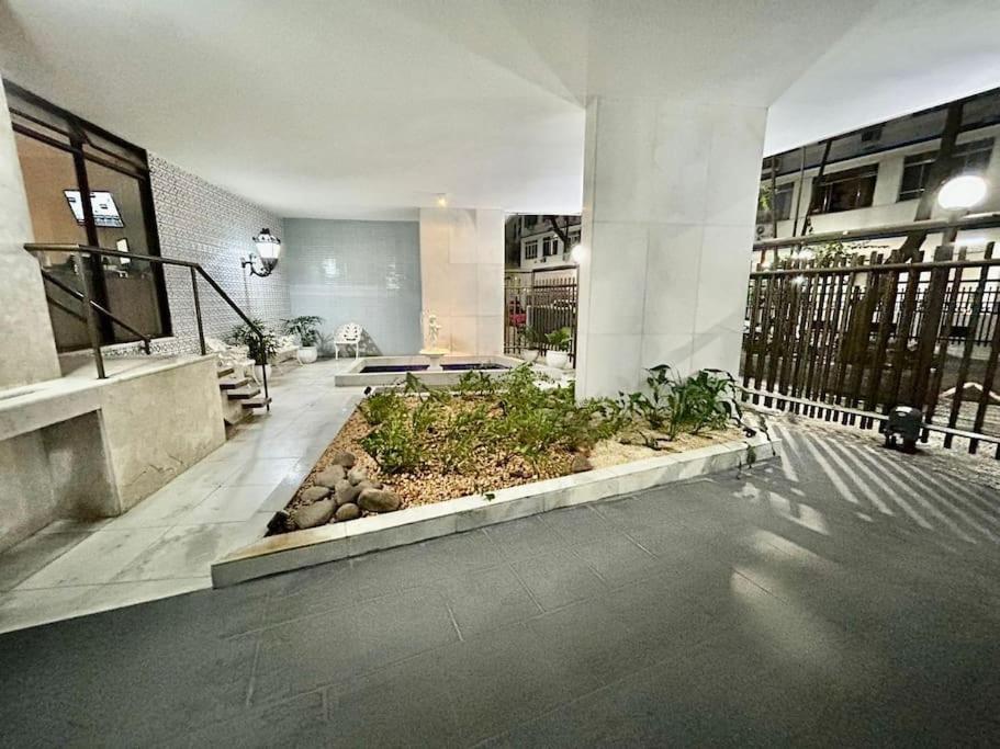 Apartamento Copacabana Beach, Rio De Janeiro, Brazil *