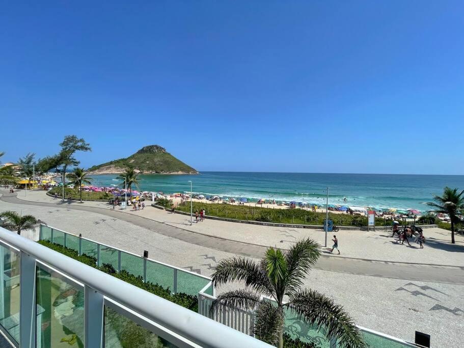 Frente Mar- Apto Pe Na Areia Com Charme E Conforto