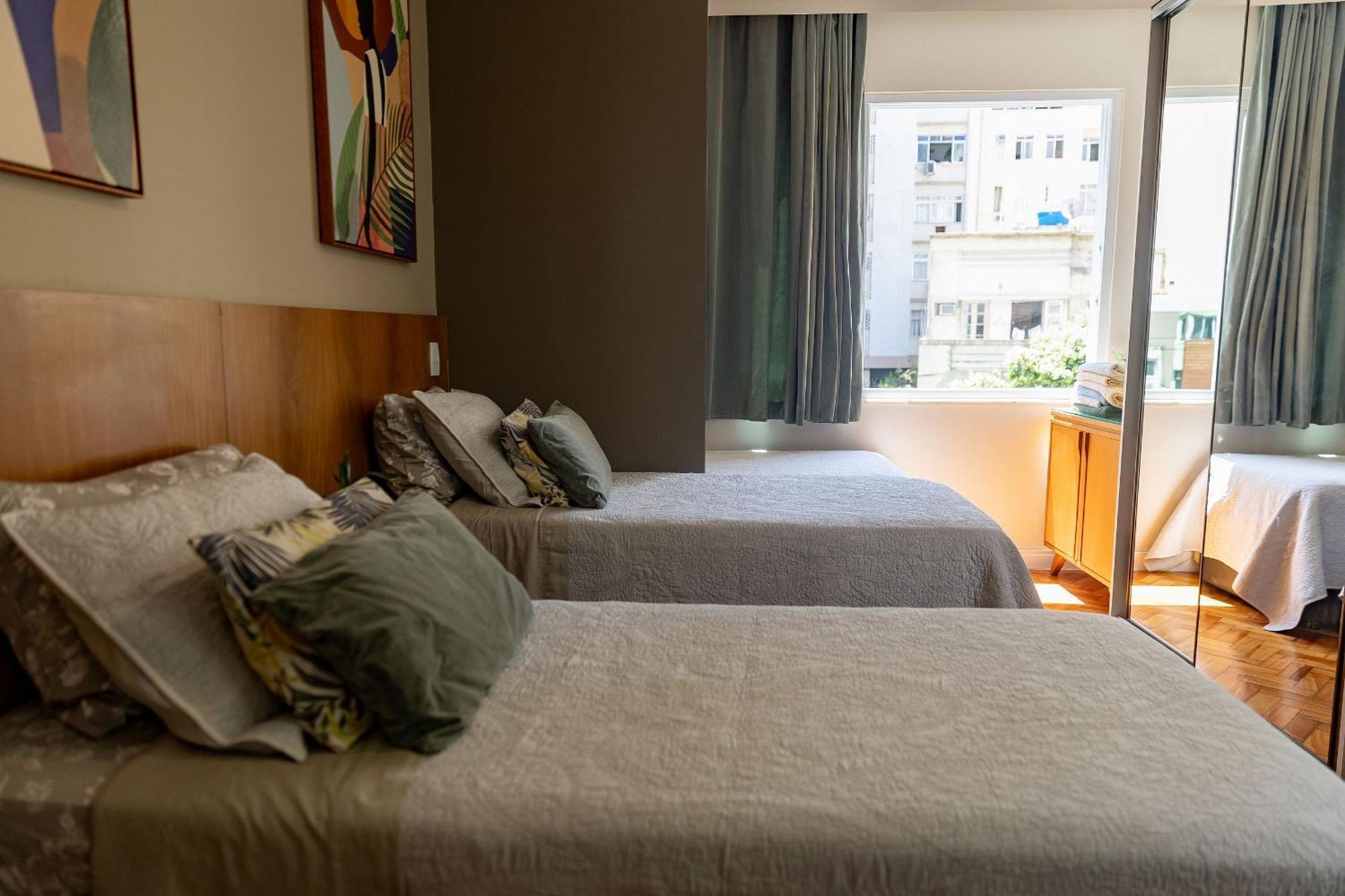 Apto Novo Luxuoso, 100 Mts Da De Copa 7 *
