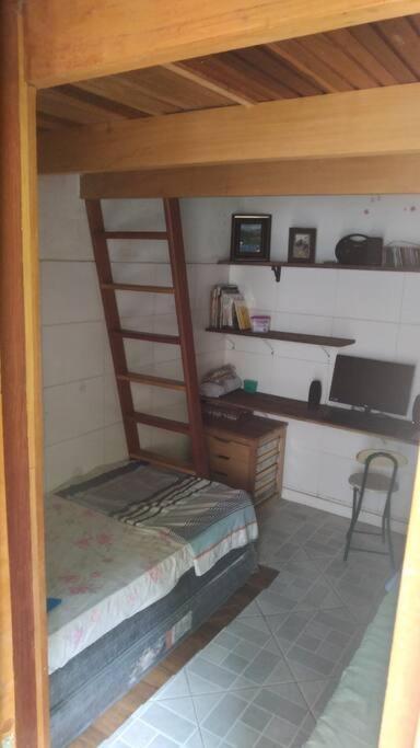 Trabalhadores Proximo Ao Westshopping, Industrial, Avenida Brasil Em Campo Grande Casa de Férias Rio de Janeiro