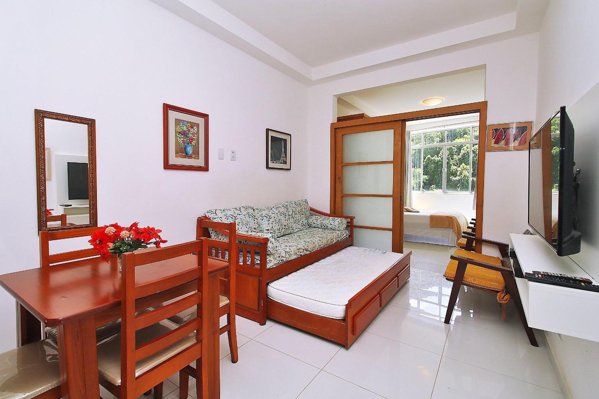 E Sala Cercado De Natureza P/ 5 Pessoas Apartamento Rio de Janeiro