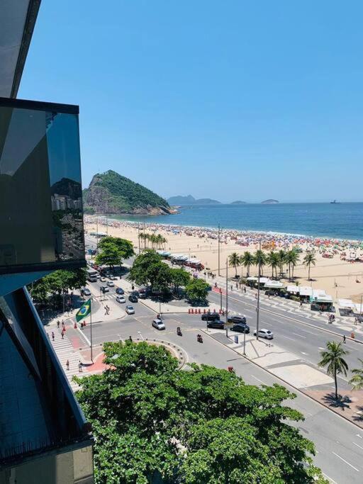 Lindo Apto Beira Mar Copacabana * Rio de Janeiro