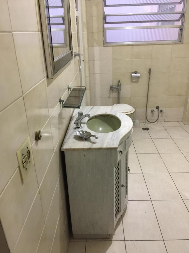 Apartamento Simples Quadra Praia Excelente Localizacao