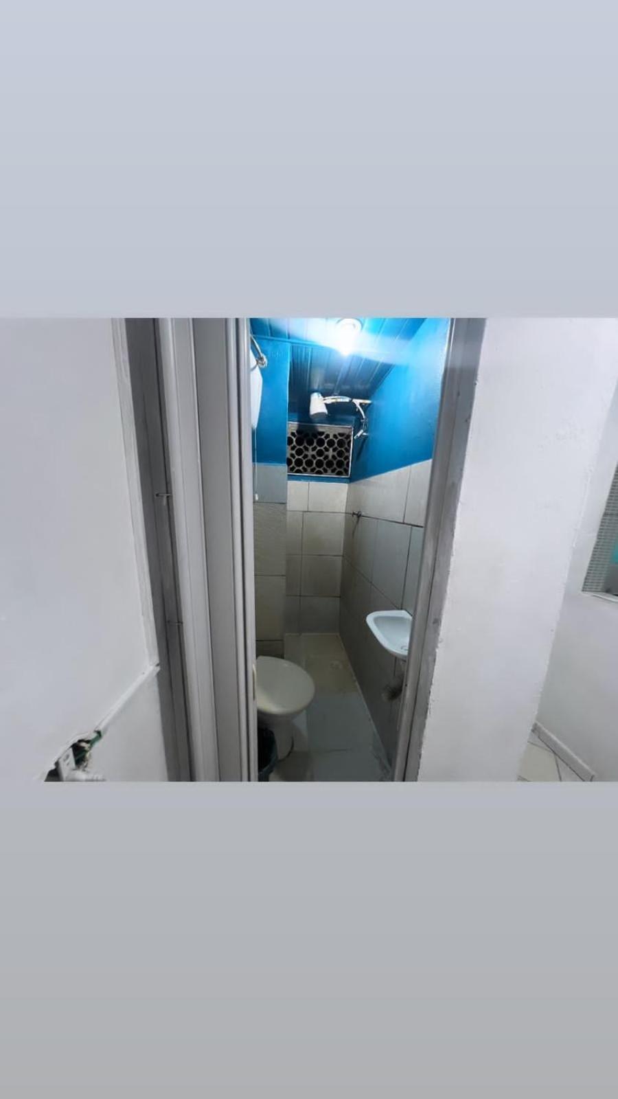 Apartamento Kitnet A Uma Quadra Da Praia. *