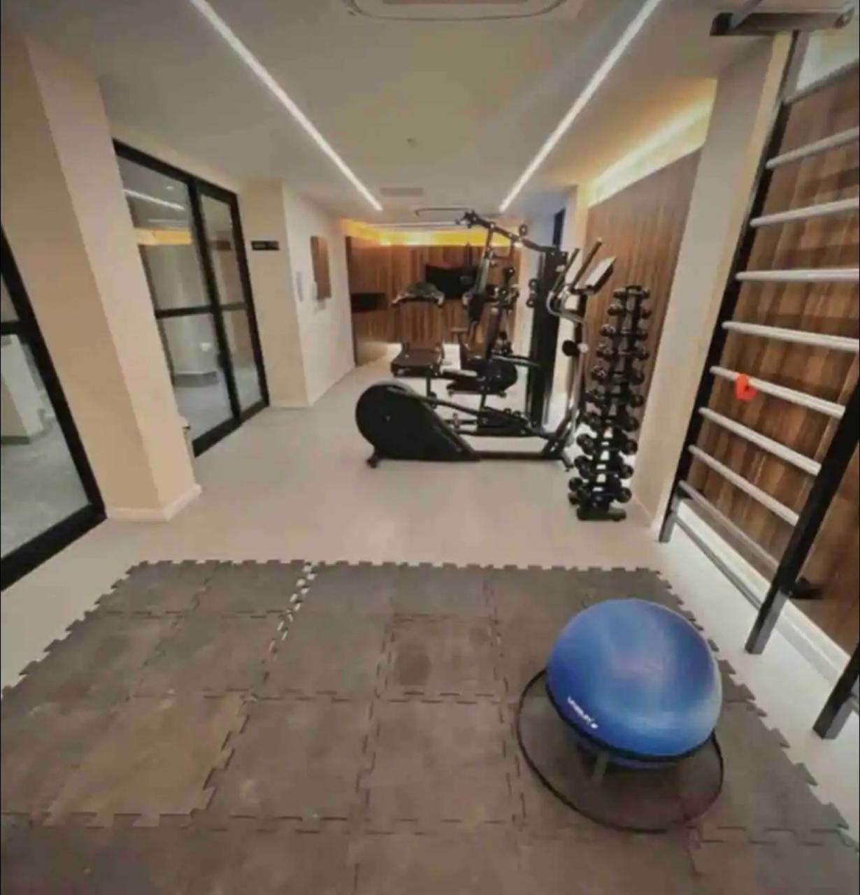 Lindo Entre A Estacao Carioca E Cinelandia. Apartamento *