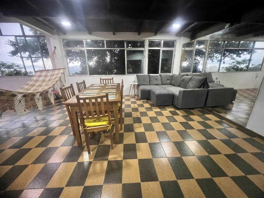 Apartamento Amplo Com Vista Incrivel *