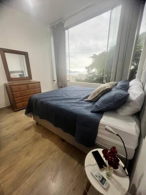 Apartamento Amplo Com Vista Incrivel