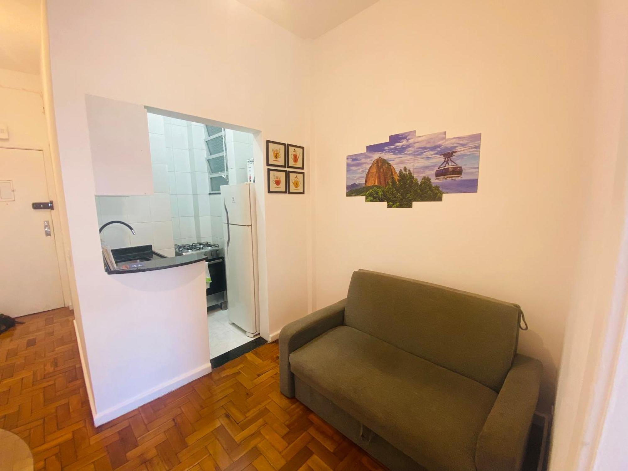Apartamento Completo Na De Copacabana , Novinho , Wifi, Ar Condicionado, Netflix, Frente Em Andar Alto, Pauloangerami Mvc15 Rio de Janeiro