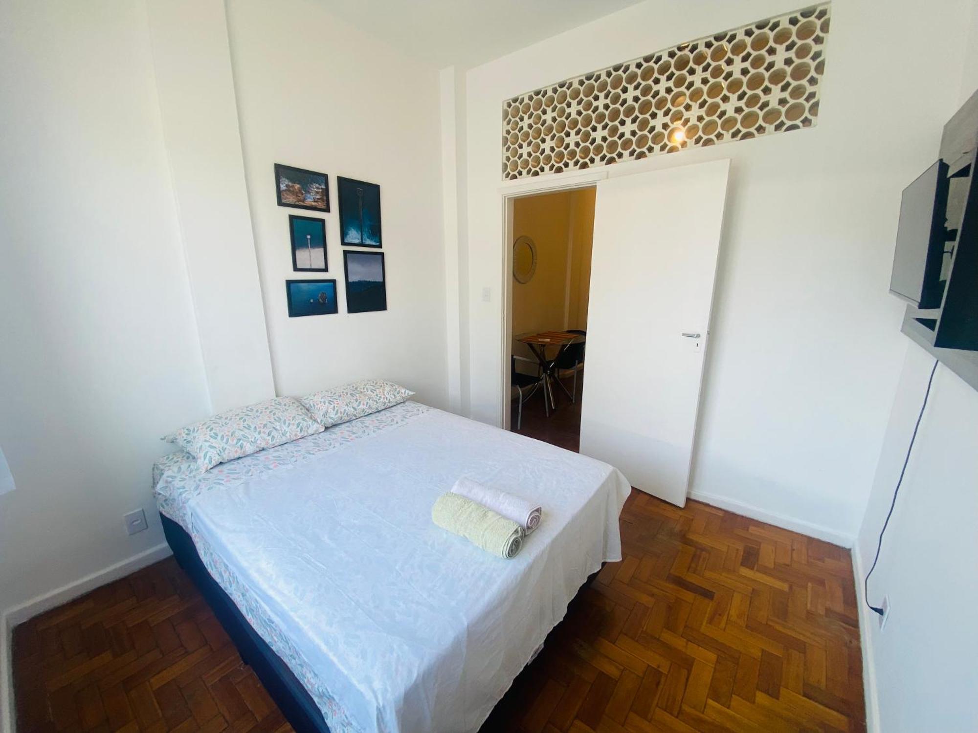 Apartamento Completo Na De Copacabana , Novinho , Wifi, Ar Condicionado, Netflix, Frente Em Andar Alto, Pauloangerami Mvc15 Rio de Janeiro