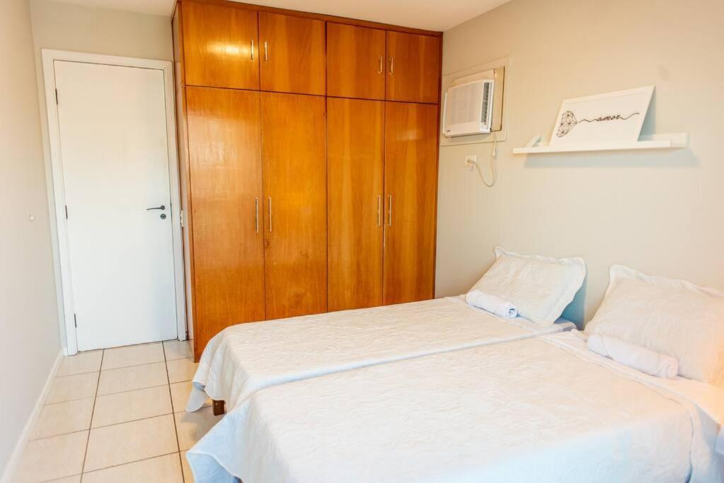 Frente Ao Mar Com Piscina - Posto 9 Recreio *
