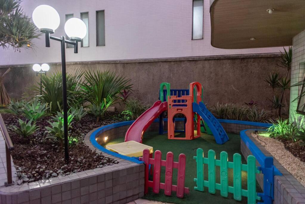 Apartamento Frente Ao Mar Com Piscina - Posto 9 Recreio