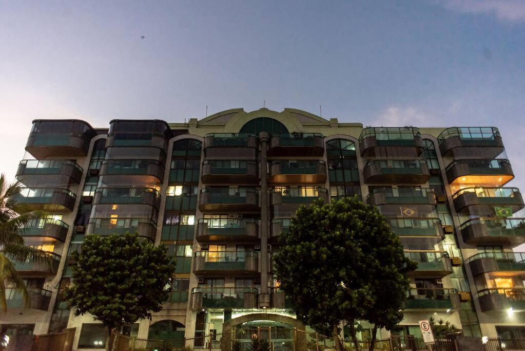 Apartamento Frente Ao Mar Com Piscina - Posto 9 Recreio Rio de Janeiro