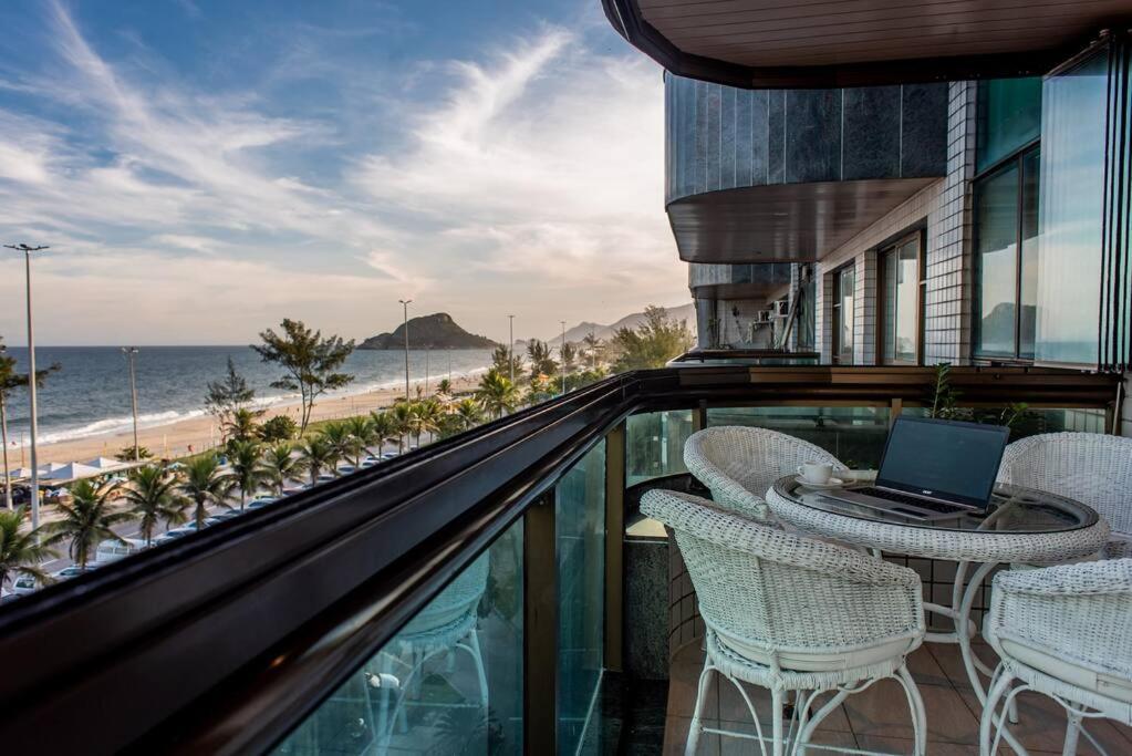Frente Ao Mar Com Piscina - Posto 9 Recreio Rio de Janeiro