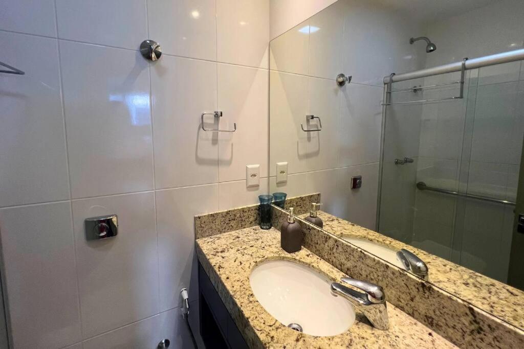 Apartamento Lar Da Abundancia: 3 Quartos No Leblon Rio de Janeiro