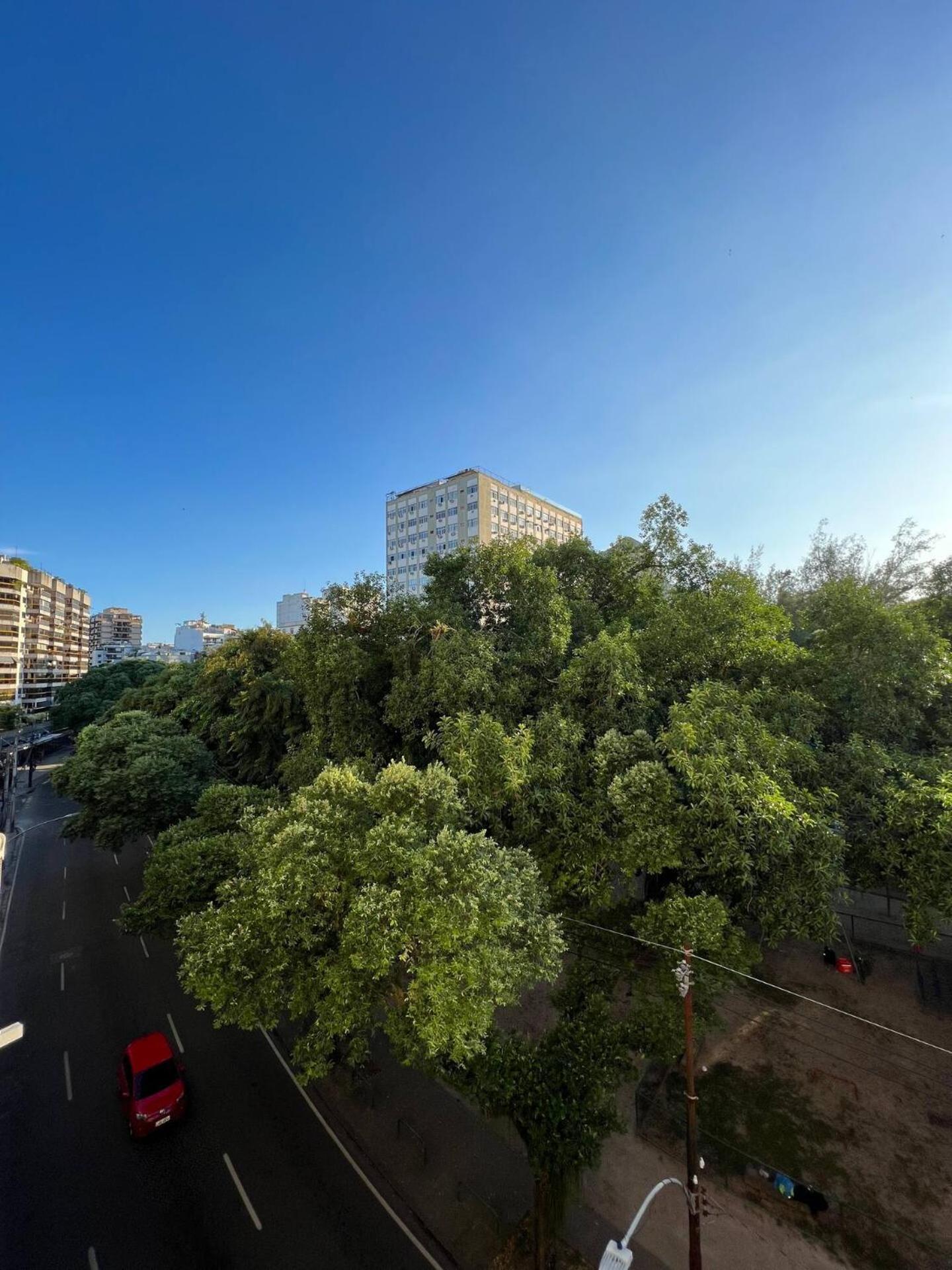 Apartamento Bem Localizado Com Garagem Rio de Janeiro