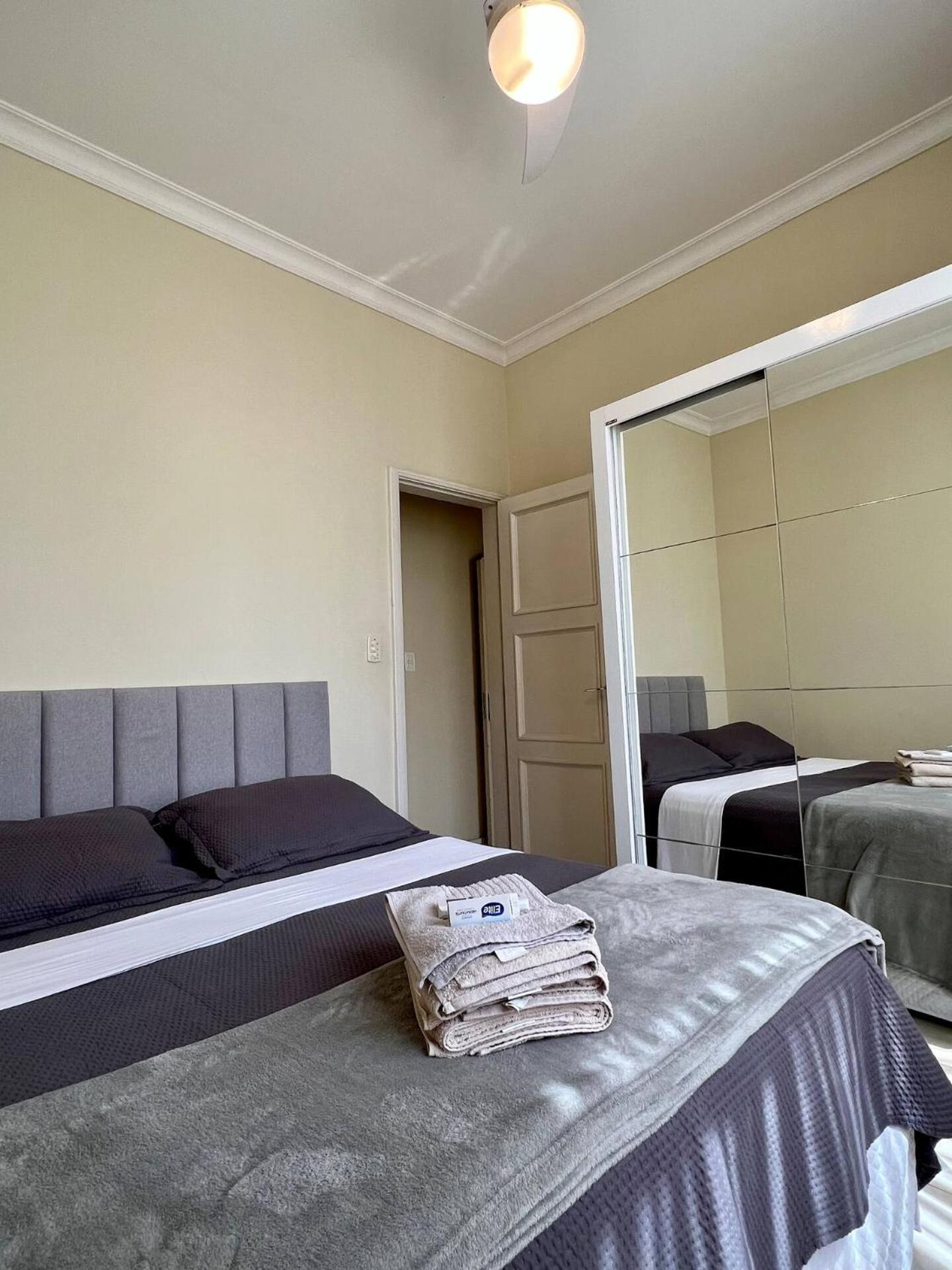 Apartamento Bem Localizado Com Garagem *