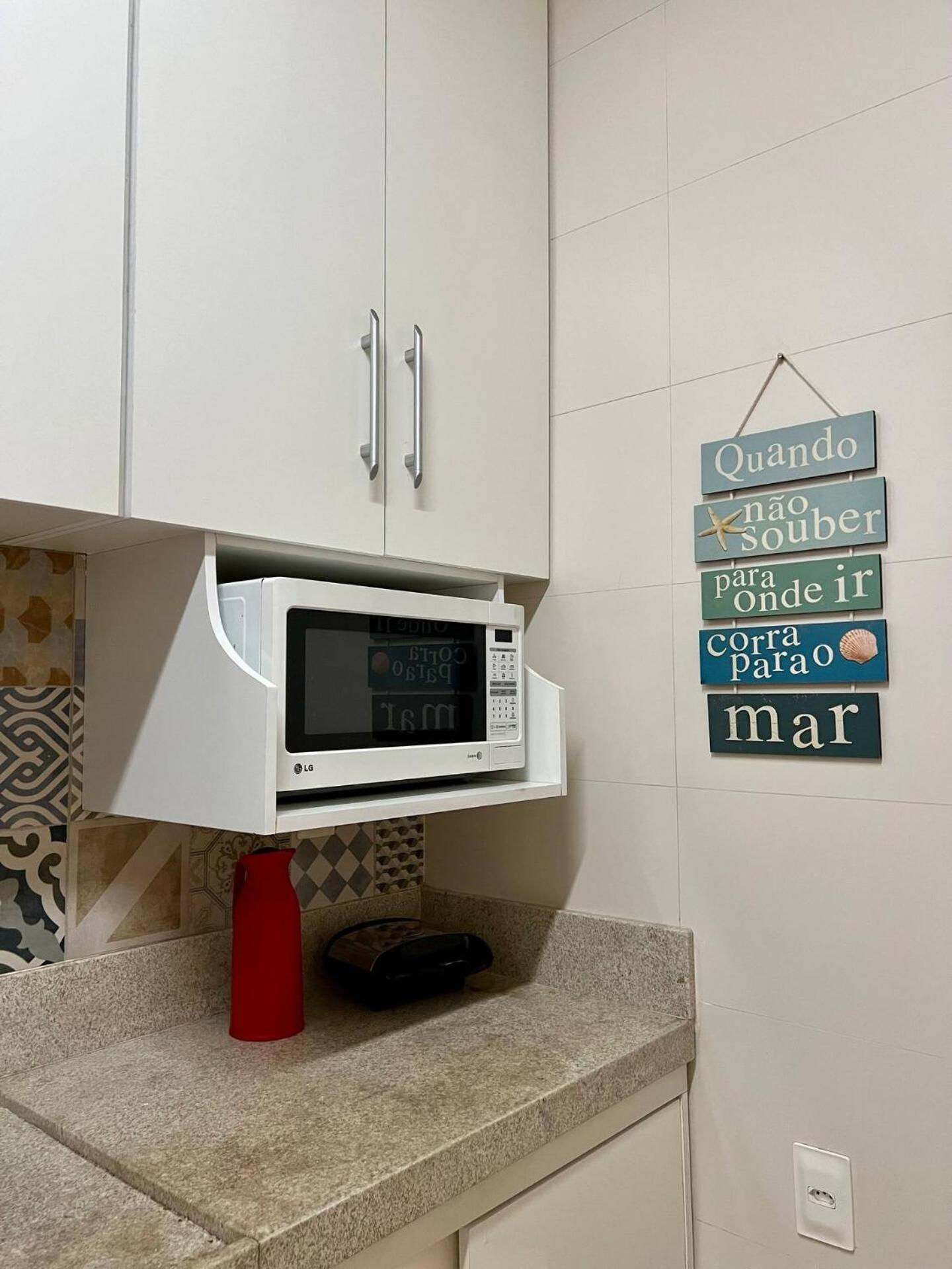 Apartamento Bem Localizado Com Garagem Apartamento *