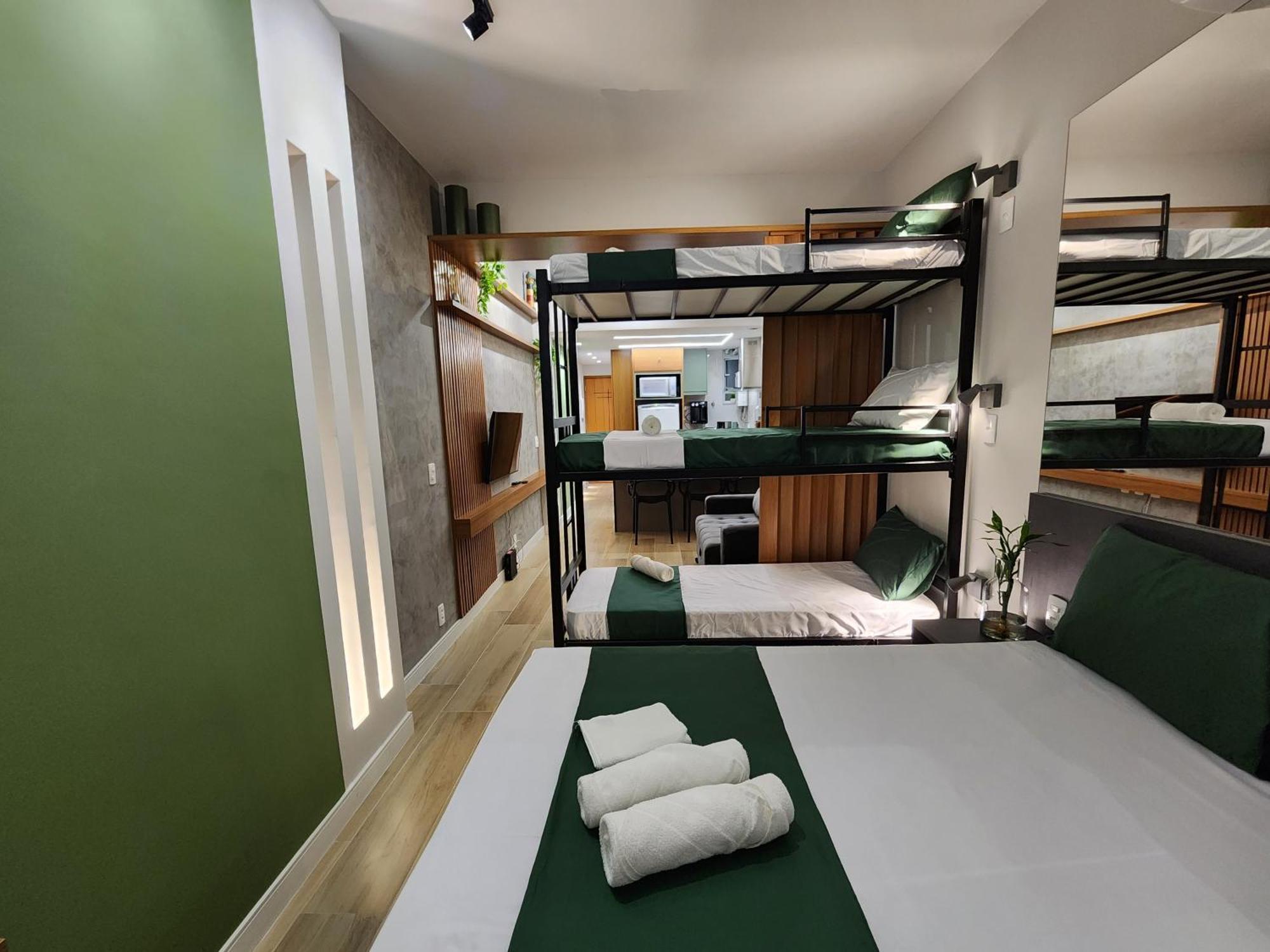 Apartamento Studio Apto Quadra Da De Copacabana Com Estacionamento