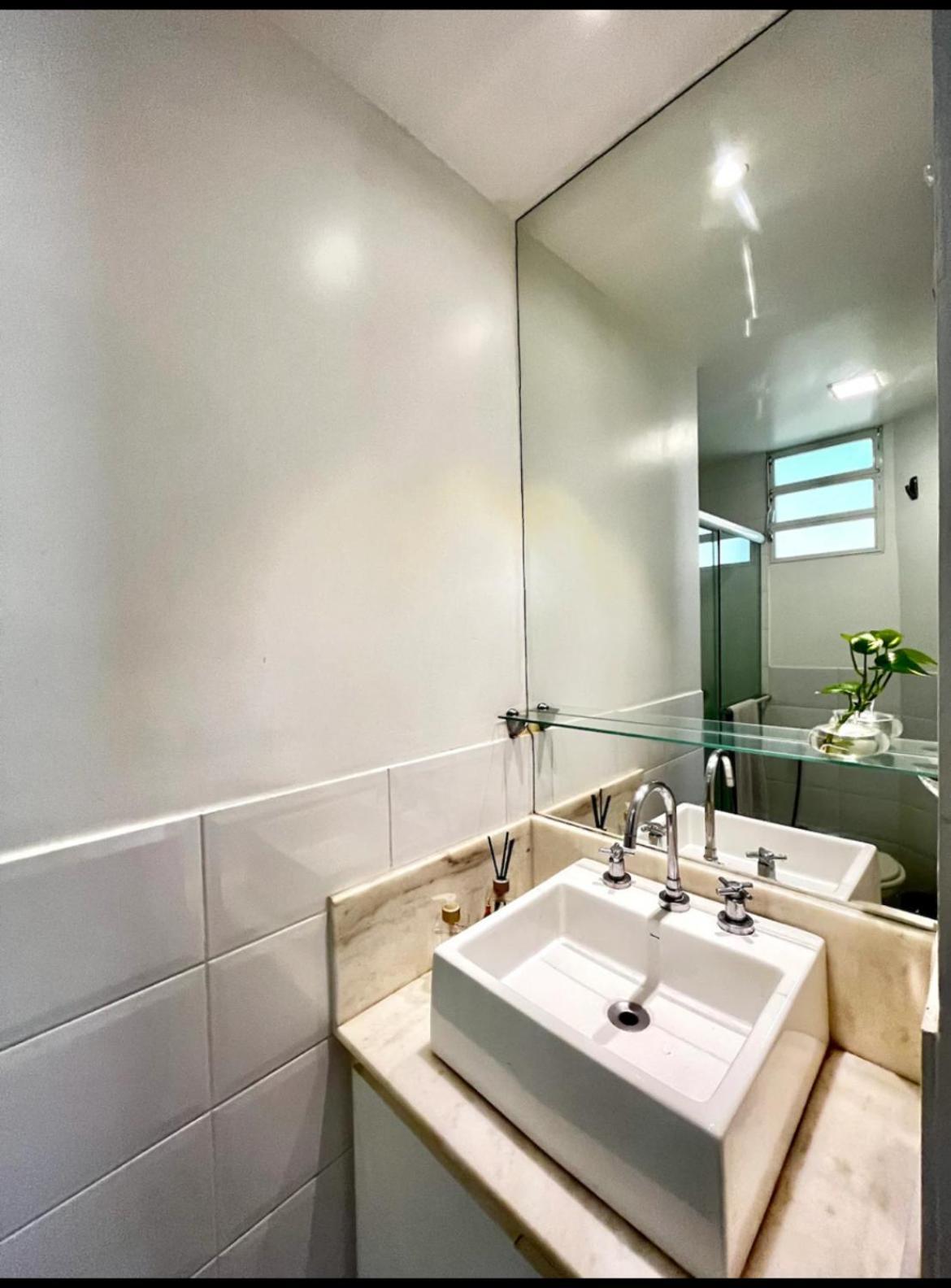 Confortavel Arejada E Silenciosa Quarto em Acomodações Particulares