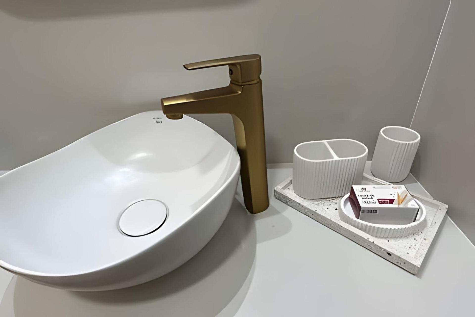 Apartamento Copacabana, Apt Top, Luxo, Seguro. Rua Com Guarita Para 4