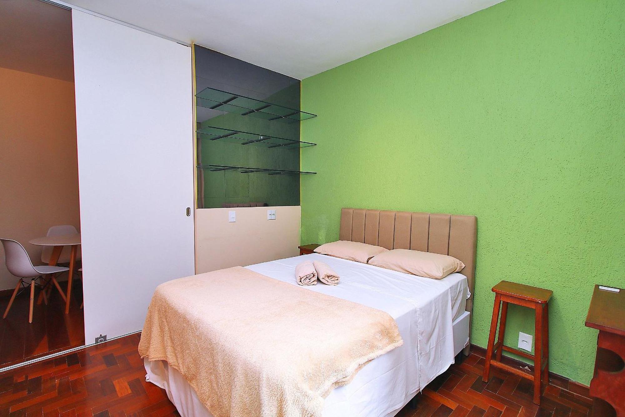 Apartment Silencioso 6 Pessoas, 2 Quadras Da Praia, Proximo A Bares, Restaurantes E Metro *