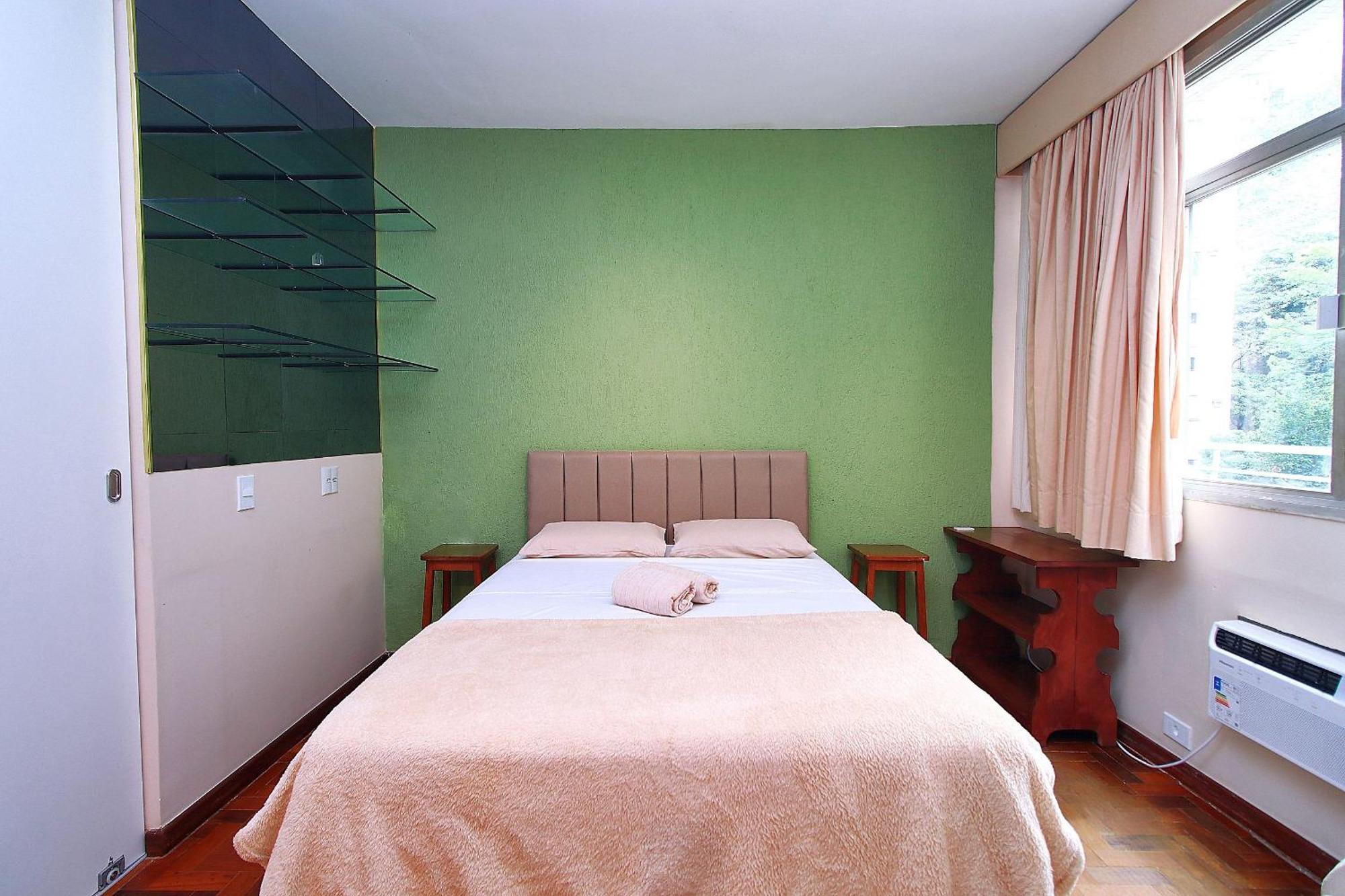 Silencioso 6 Pessoas, 2 Quadras Da Praia, Proximo A Bares, Restaurantes E Metro Apartamento