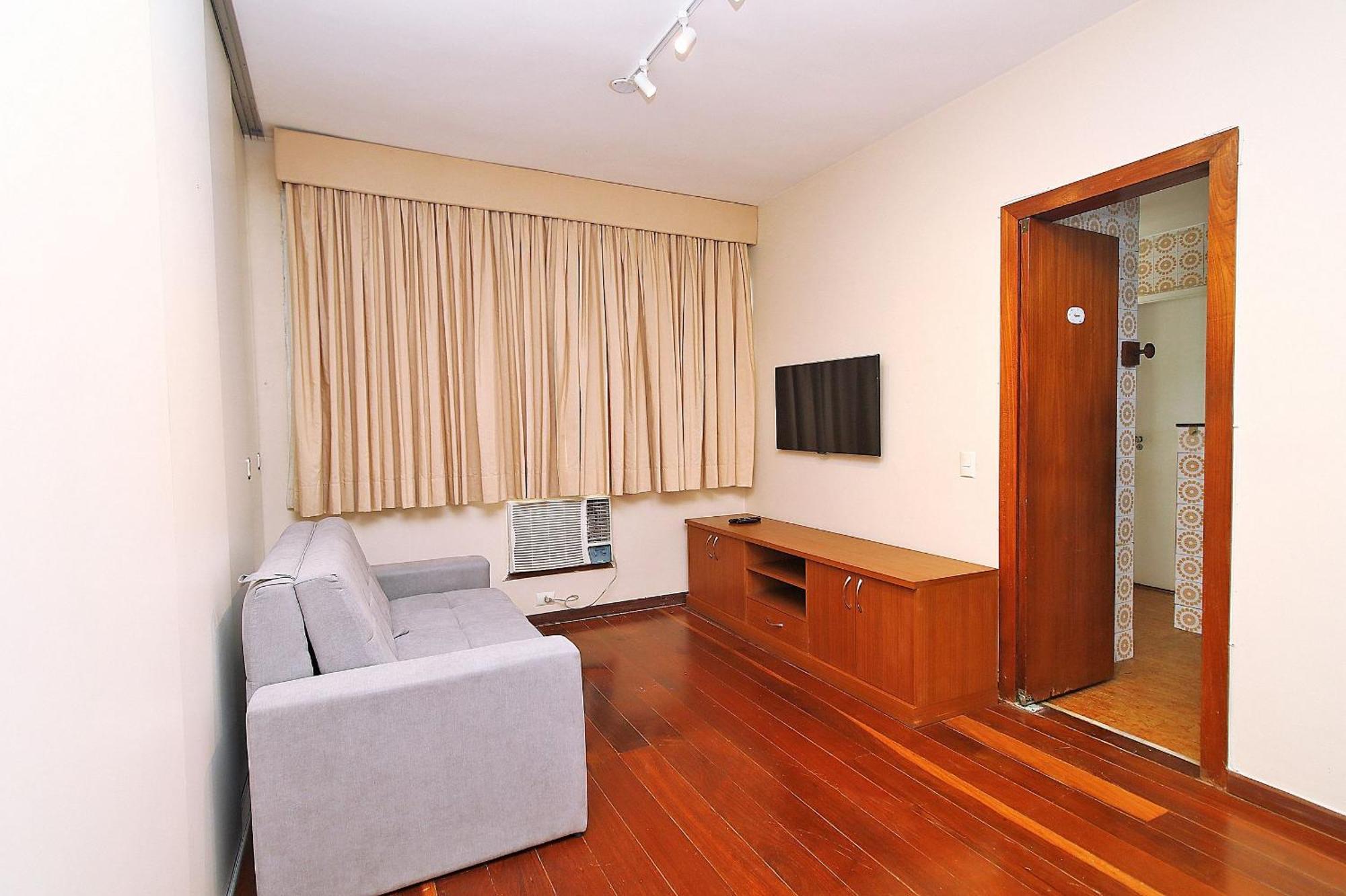 Apartment Silencioso 6 Pessoas, 2 Quadras Da Praia, Proximo A Bares, Restaurantes E Metro Rio de Janeiro