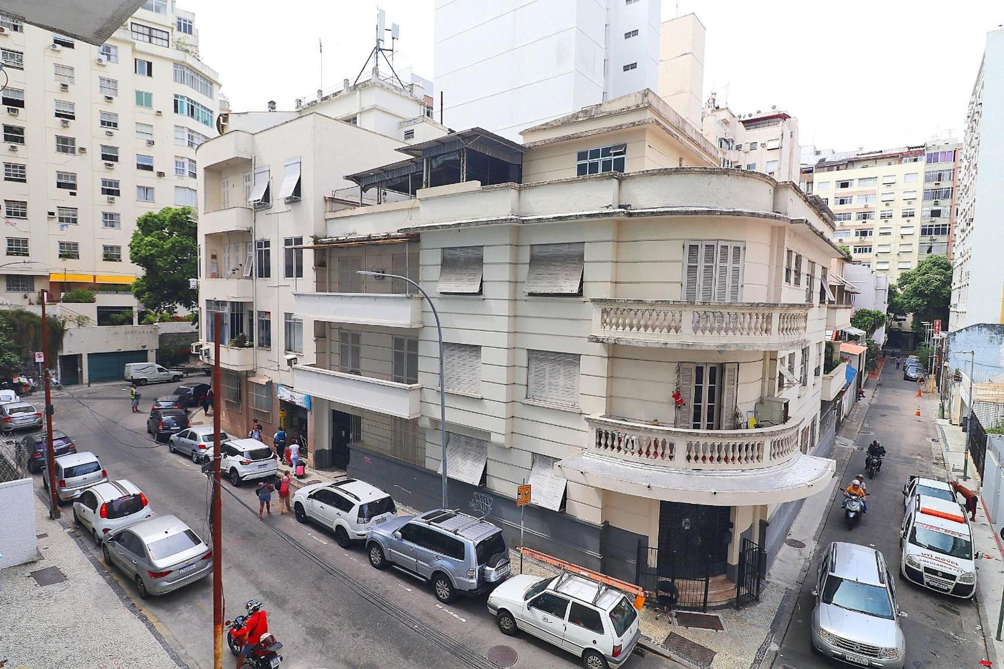 Silencioso 6 Pessoas, 2 Quadras Da Praia, Proximo A Bares, Restaurantes E Metro