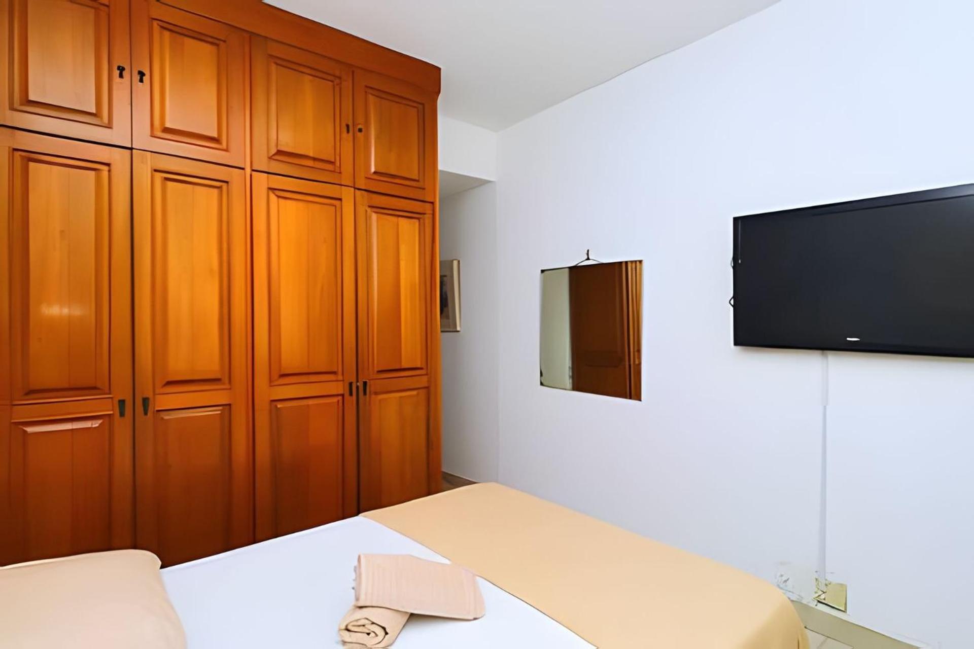 Apartment Na Quadra Da Praia, Estacao De Metro 5min Andando, Mercados E Comercios Proximos