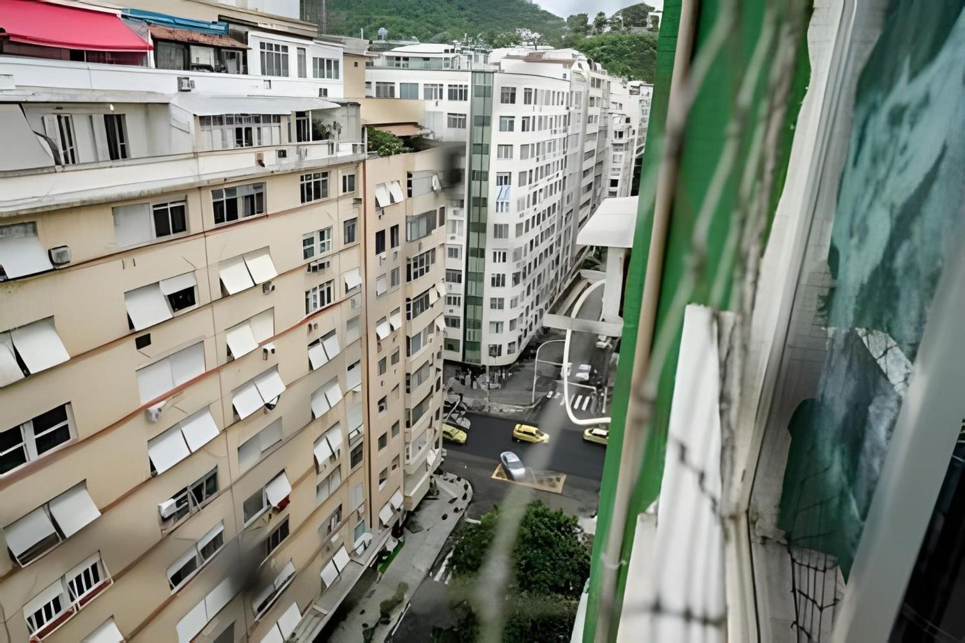 Simples Com Vista Mar P/ 4 Pessoas Ao Lado Da Com Comercios Ao Redor *