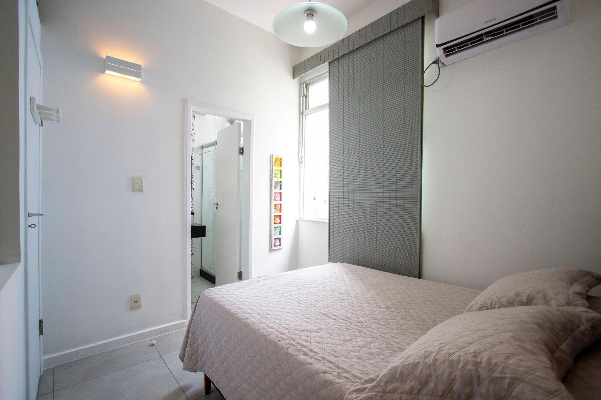 Apartamento Copacabana - Vista Lateral Mar *