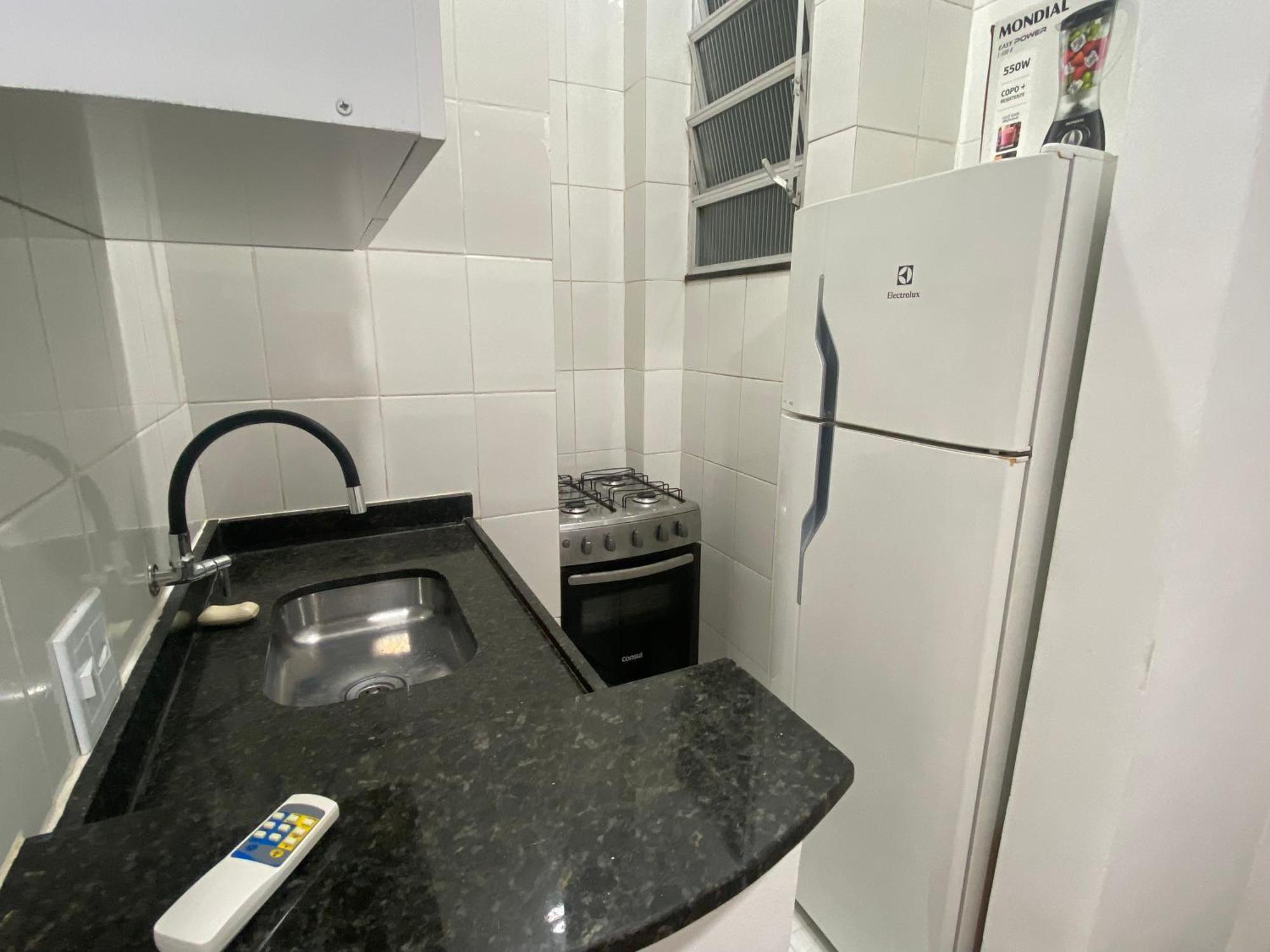 Completo Na De Copacabana , Novinho , Wifi, Ar Condicionado, Netflix, Frente Em Andar Alto, Pauloangerami Mvc15 Apartamento
