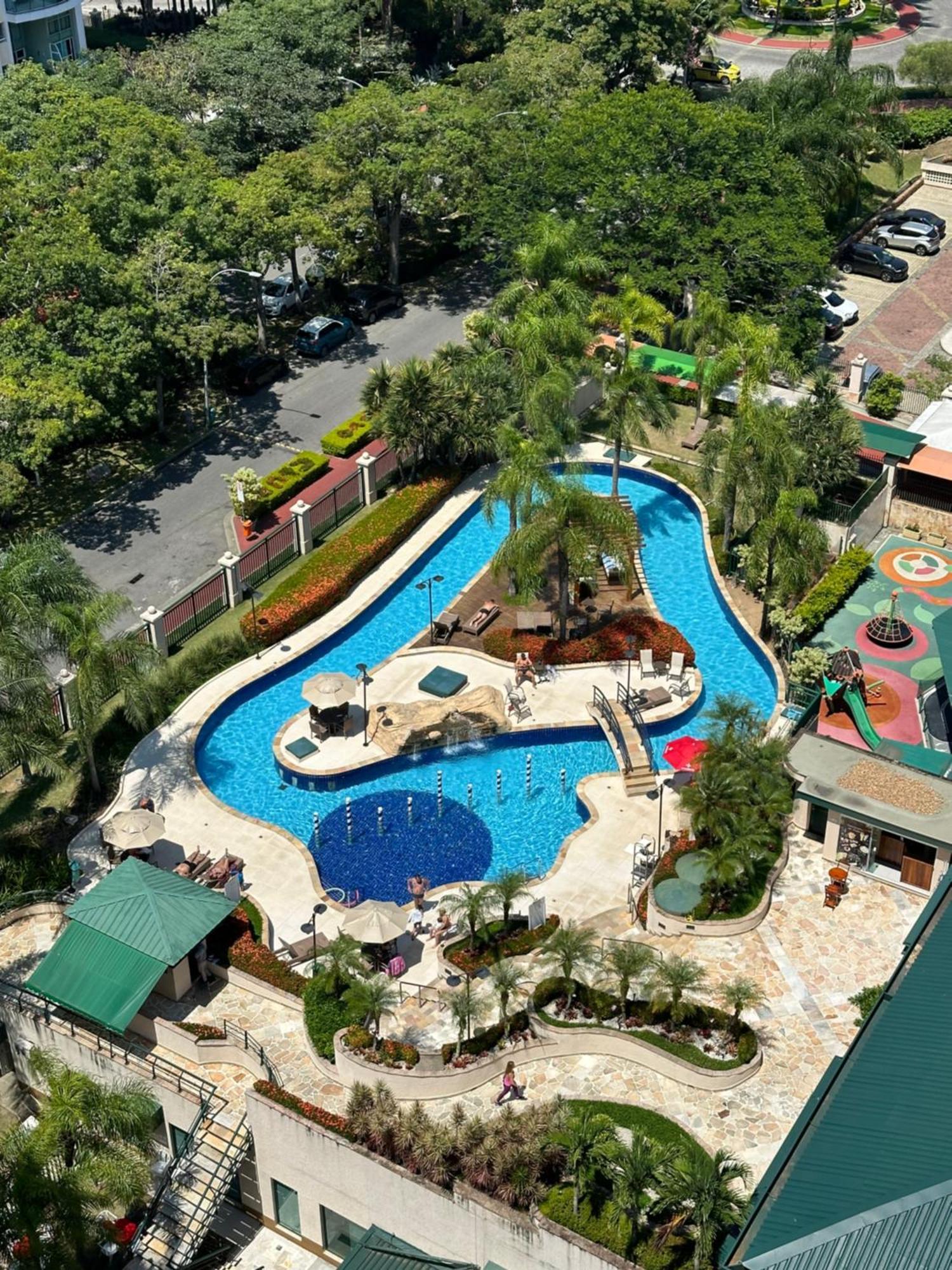 Aparthotel Flat Com Vista Panoramica -15- Na Barra Da Tijuca - Estacionamento Gratuito - Frigobar - Ar Condicionado - Piscina - Academia - Balsa Gratis - Varanda - Vista Parcial Mar E Lagoa *