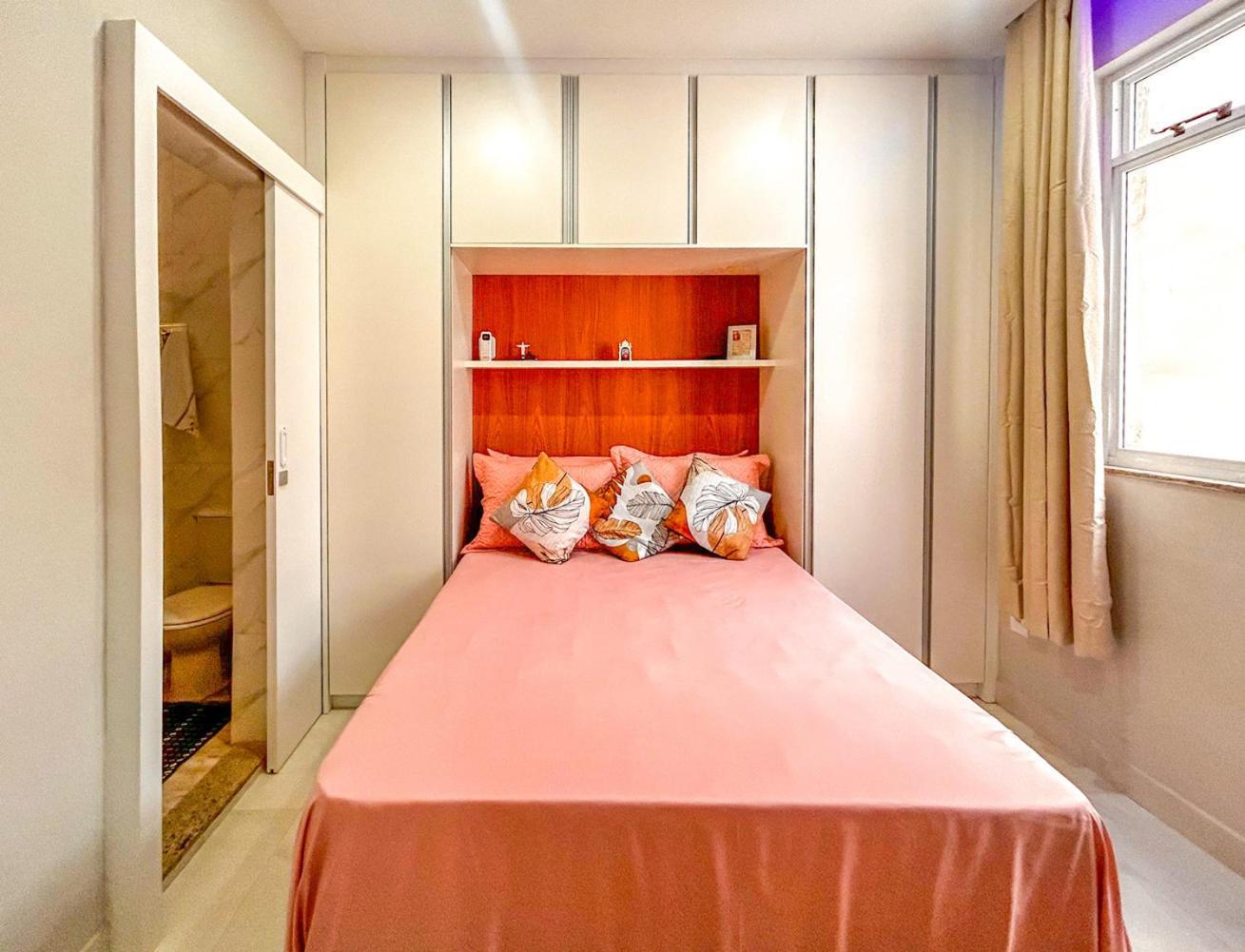 Apartamento Otimo C Wifi A 190m Da Do Leme - Rj *
