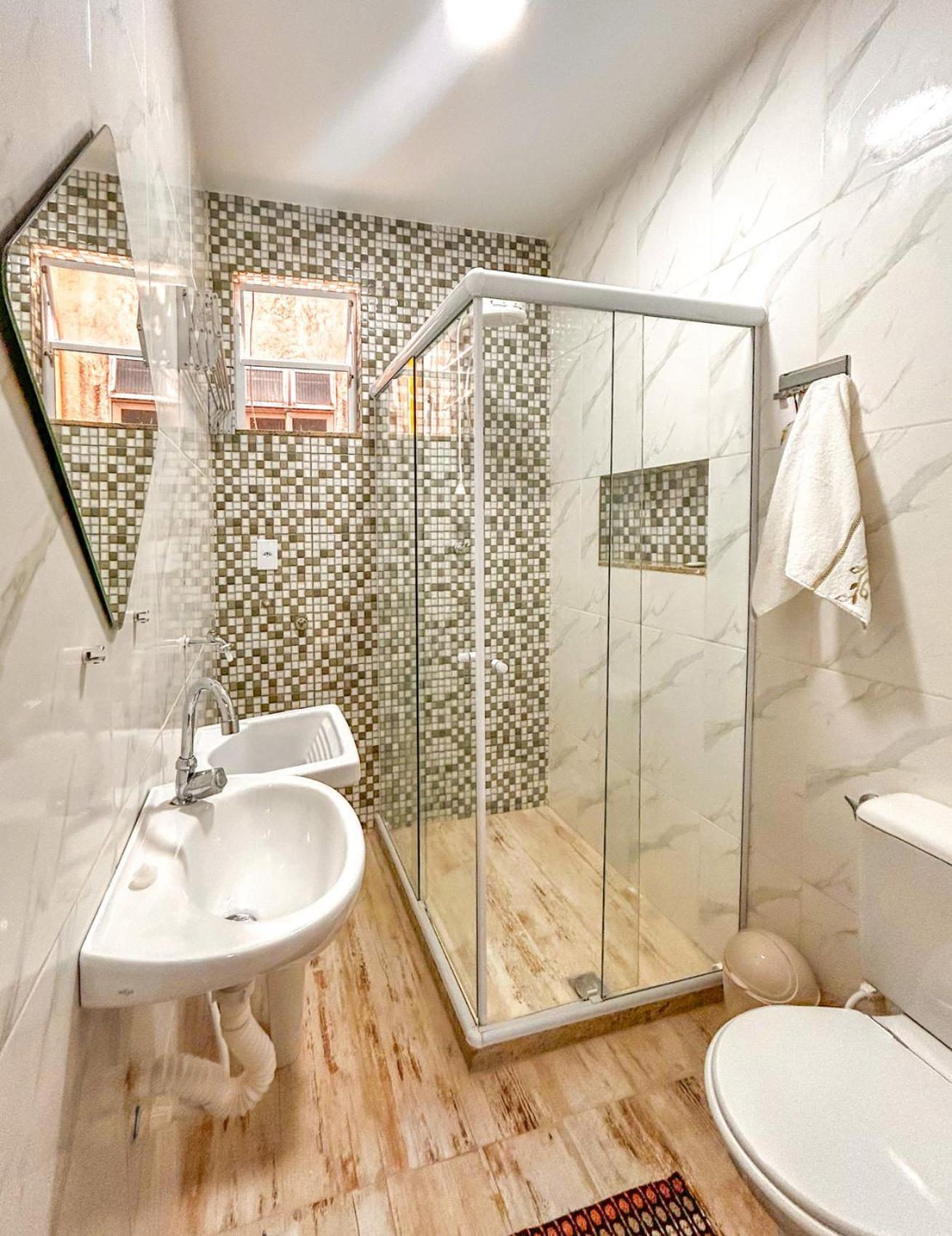 Apartamento Otimo C Wifi A 190m Da Do Leme - Rj Rio de Janeiro