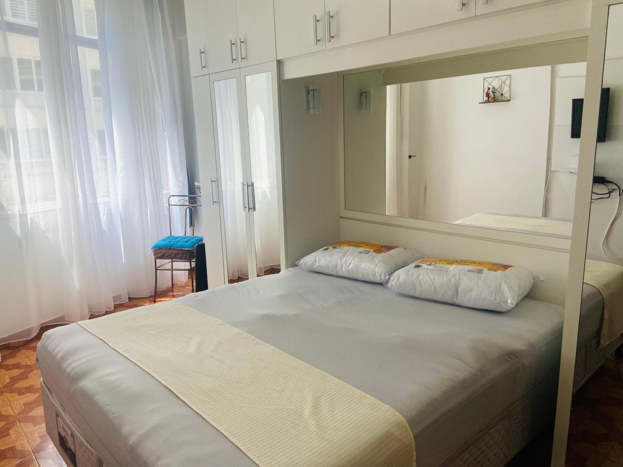 Copacabana: Beachside Comfort With Air Con & Wi-fi Apartamento *
