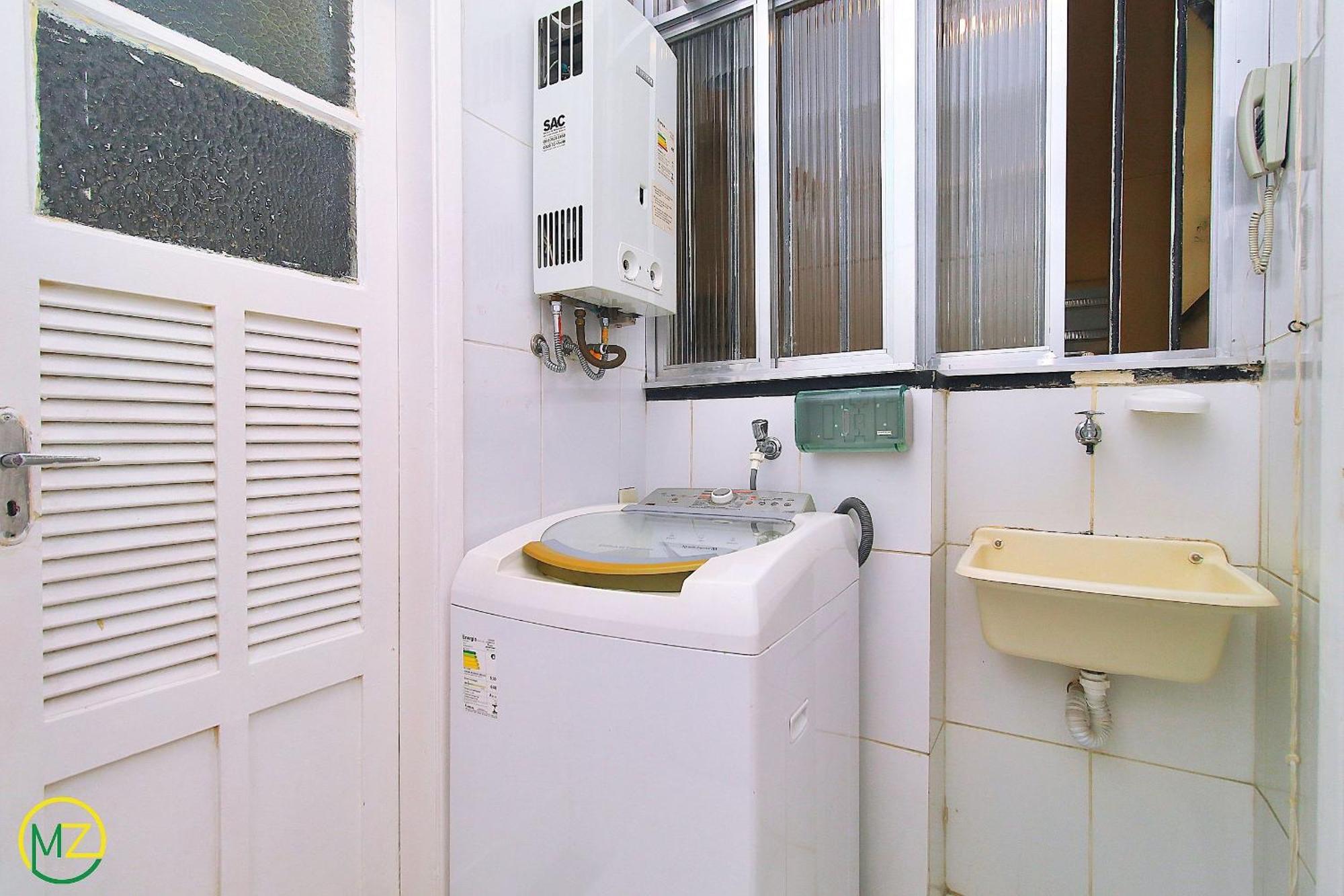 Sala E 2 Quartos Econômico No Posto 5 Em Copacabana Apartamento Rio de Janeiro