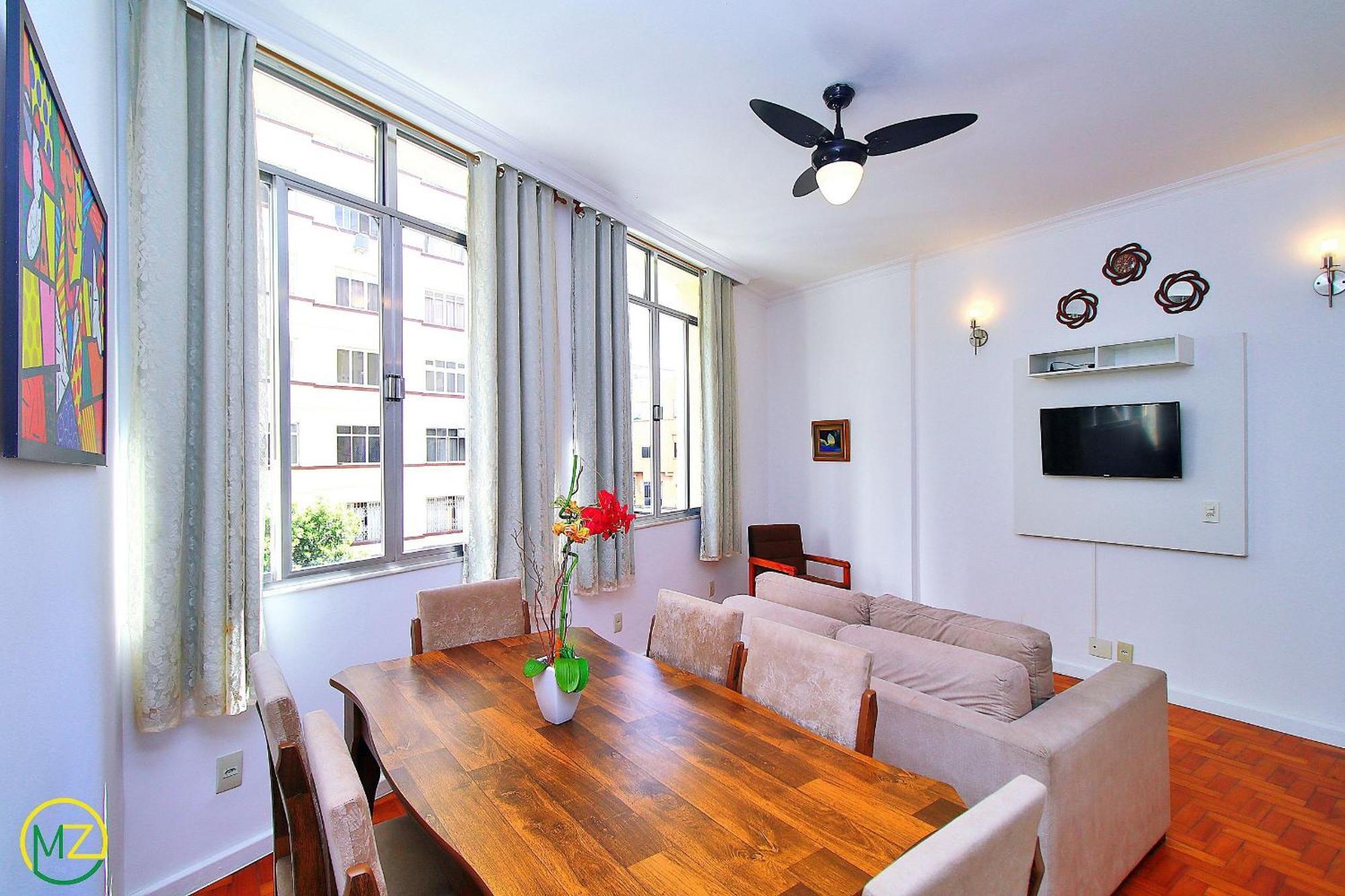 Sala E 2 Quartos Econômico No Posto 5 Em Copacabana