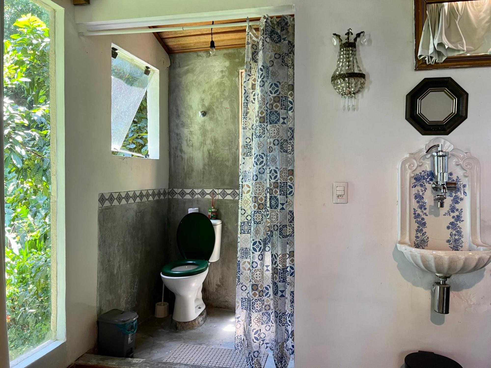 Amazing Forest House In The City! Private Guest - Double Casa de férias