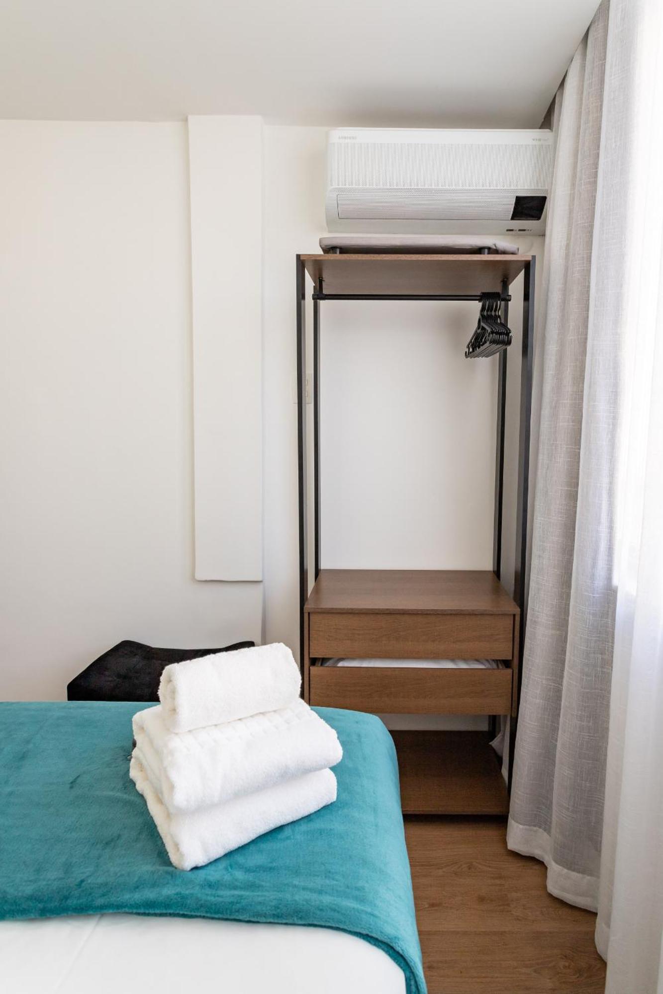 Apartamento Afavel Em Copacabana - Ideal Casais - Nsc1209 Z3 *