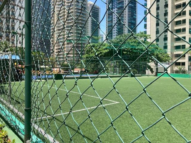 Lindo Apto De 2 Quartos E 2 Banheiros Sociais No Barramares Com Comercio Proximo, Piscina Aquecida, Quadras, Parquinhos, Brinquedoteca, Emprestimo De Cadeiras E Barracas De Praia, Condominio Em Frente A Praia, Apartamento Limpissimo, Equipado, Tudo N Apartamento Rio de Janeiro