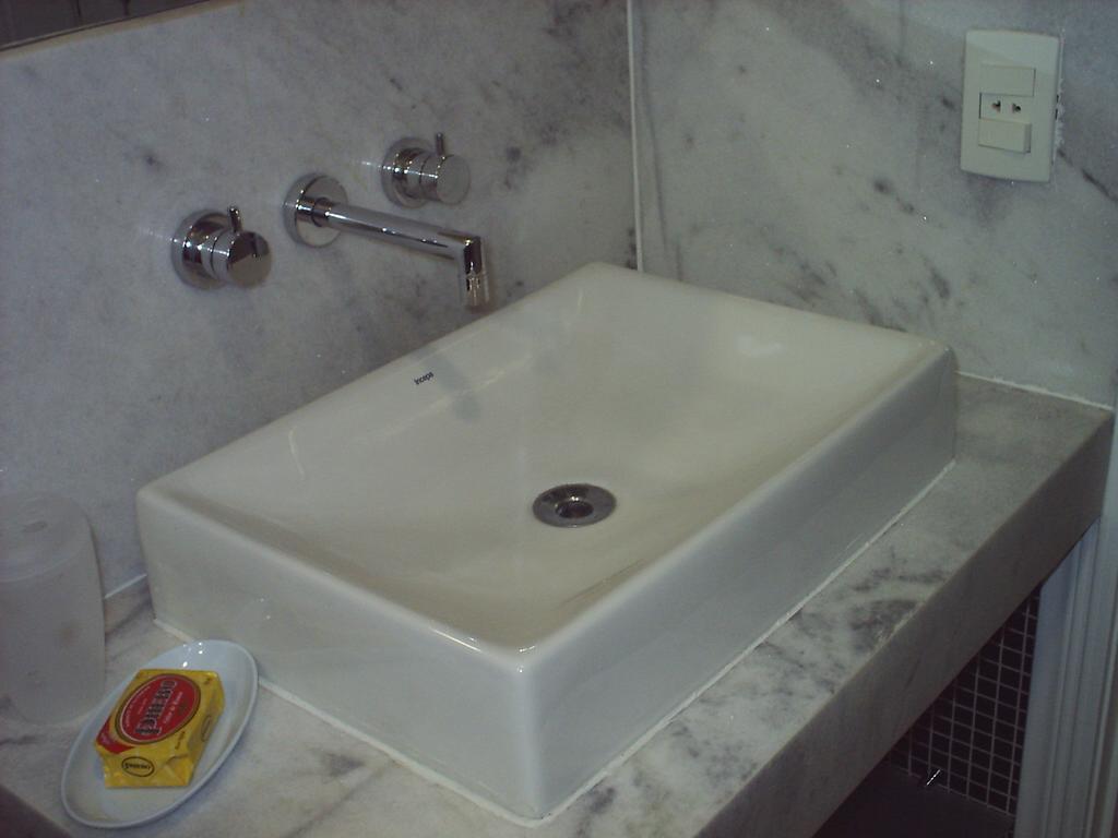 Apartamento Bulhoes De Carvalho 591-601 *