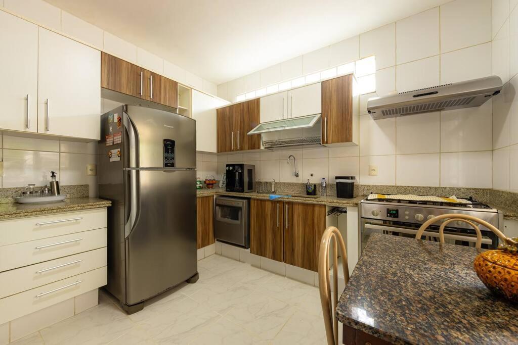 Casa de Férias Casa Na Barra Da Tijuca, Praia, 5q E Ac